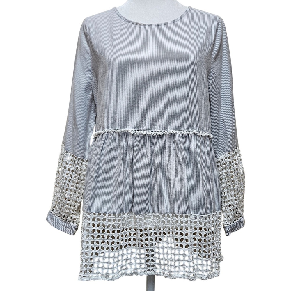 Anthropologie Doe & Rae Blue/White Stripe Eyelet Detail Pom‎ Pom Trim Size Small